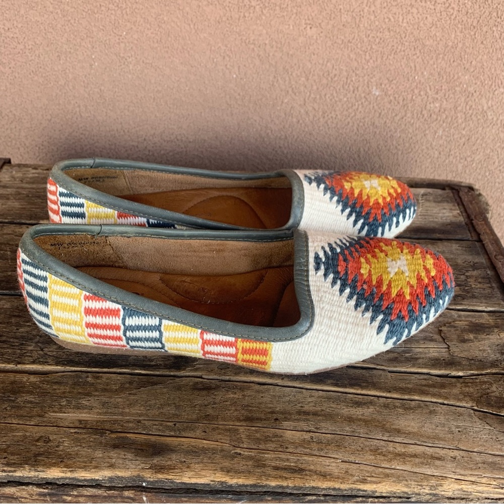 Born Giselle Aztec Multi Flat